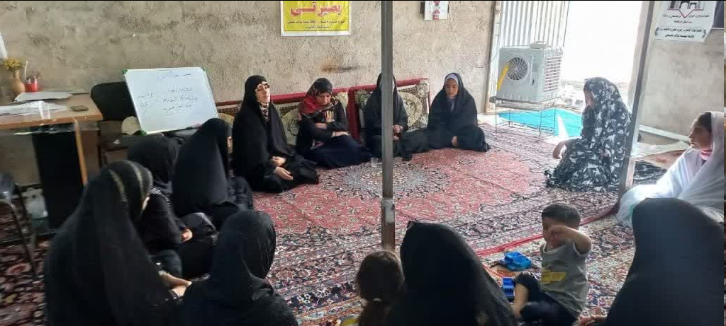 روایتی از ۱۷ سال فعالیت تبلیغی یک بانوی طلبه / مشارکت اهالی روستا برای غذای نذری اربعین