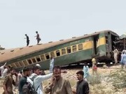 پاکستان میں ٹرین کو خطرناک حادثہ؛ متعدد مسافر جاں بحق اور زخمی