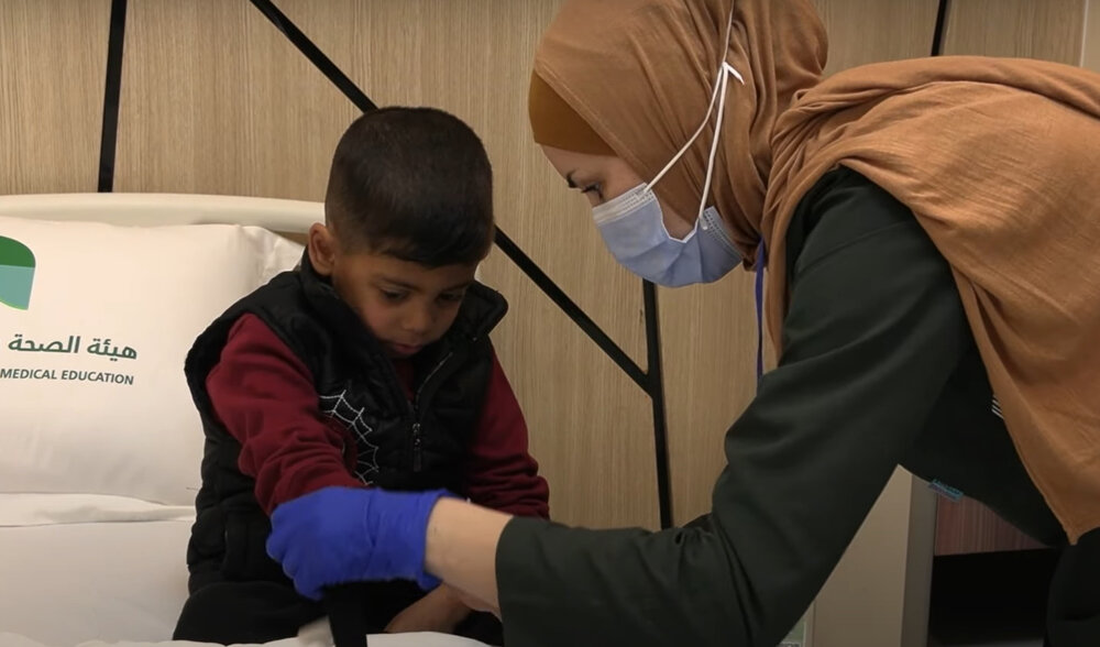 حرم امام حسین (ع) در همه استان‌های عراق بیمارستان می‌سازد