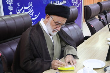 قوه قضائیه برخورد با مفسدین و متخلفین را اطلاع رسانی کند