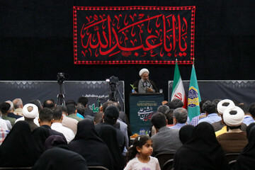 تصاویر/ سالروز بزرگداشت اقامه اولین نماز جمعه کشور و تجلیل از خادمین نماز جمعه بندرعباس