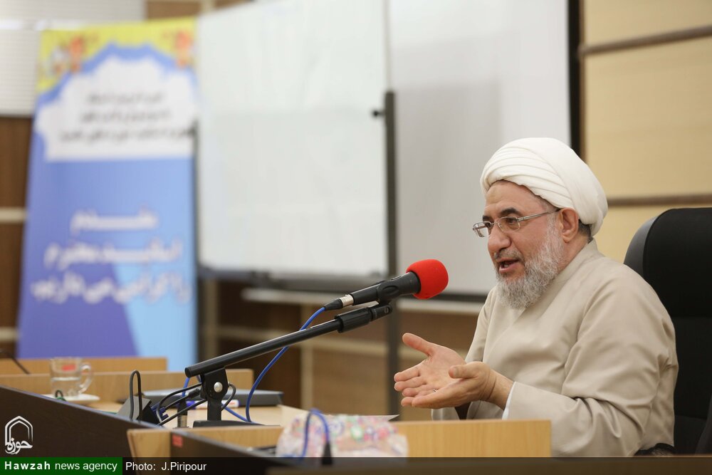 دو پیمان اطاعت و نصرت لازمه تشکیل هر جامعه ای است/خودی و ناخودی برگرفته از قرآن کریم است