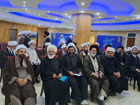 تصاویر/ آئین افتتاحیه همایش عهد حضور و گردهمایی منطقه ای ائمه جمعه استان های آذربایجان شرقی ، آذربایجان غربی ، زنجان ، قزوین و اردبیل