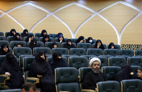 تصاویر/ نشست شاعرانه "مدح امیر"