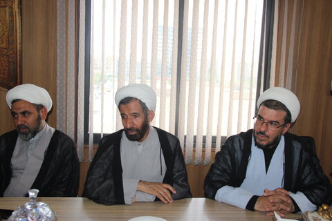 تصاویر / مدیر حوزه علمیه استان قزوین در جلسه ستاد اربعین حسینی استان قزوین
