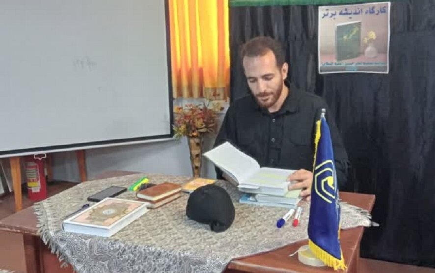 هر حرکت بدون قرآن ناپایدار و بی‌فرجام است