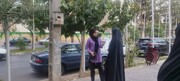 تصاویر/ تذکر لسانی به بانوان بدحجاب و تقدیر از بانوان محجبه در ساوه