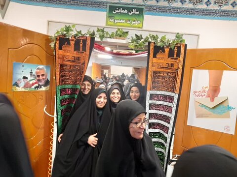 دوره "تربیت کنشگر و مبلغ فعال عفاف و حجاب" در مدرسه علمیه فاطمه الزهرا (س) ساوه