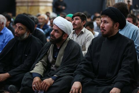 اجتماع تجدید عهد مهاجرین افغانستانی با حضرت بقیّة‌اللَّه(عج) در مسجد جمکران