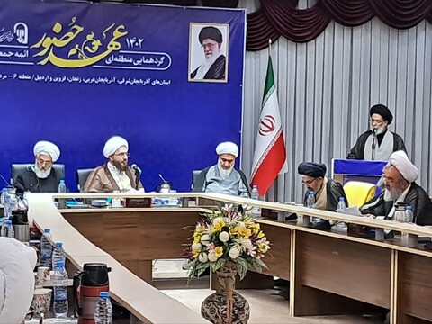 تصاویر/ حضور ائمه جمعه استان زنجان در همایش عهد ظهور و گردهمایی ائمه جمعه شمالغرب کشور