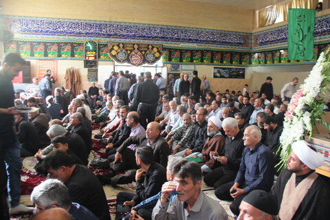تصاویر / مراسم یادبود امام جمعه موقت شهرستان تاکستان بر گزارشد
