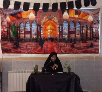 والدین عزت نفس را در نوجوان نهادینه کنند