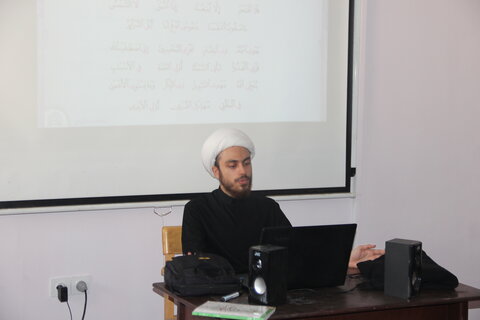 تصاویر / برگزاری کلاسهای قرآنی طلاب مدارس علمیه استان قزوین