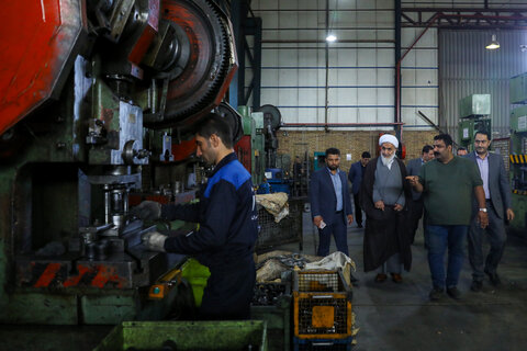 تصاویر / بازدید از سه واحد تولیدی در شهرک صنعتی لیا توسط نماینده ولی فقیه در استان قزوین