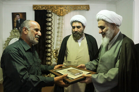 تصاویر / تقدیر امام جمعه قزوین از اهالی روستای پیر یوسفیان در عرصه زکات