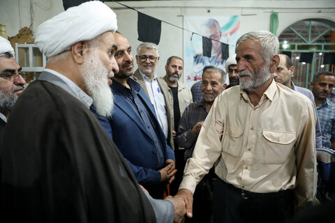 تصاویر / تقدیر امام جمعه قزوین از اهالی روستای پیر یوسفیان در عرصه زکات