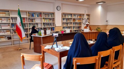 تصاویر/ نشست علمی در مدرسه علمیه ریحانة الرسول ارومیه