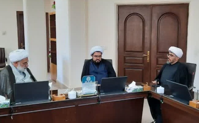 اساتید دروس خارج وارد بحث فقه سیاست خارجی شوند
