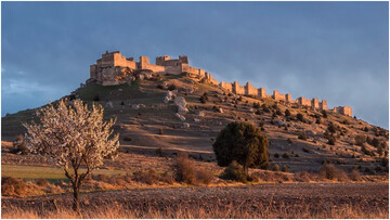 قدیمی‌ترین قلعه مسلمانان اروپا در اسپانیا قرار دارد