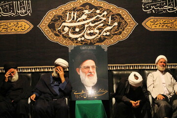 تصاویر / مراسم عزاداری سالار شهیدان (ع) در بیت مرحوم آیت الله هاشمی شاهرودی