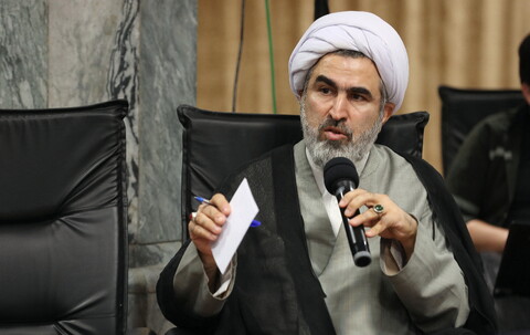 دیدار دبیر شورای عالی انقلاب فرهنگی با آیت الله اعرافی