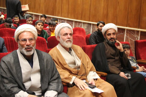 آموزان تصاویر / گردهمایی بچه ها مسجد با حضور نماینده ولی فقیه در استان قزوین