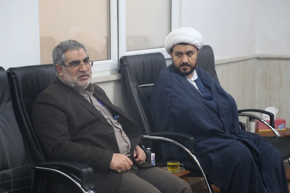 برگزاری دورههای آموزشی کتاب طرح کلی اندیشه اسلامی برای مدیران، کادر و اساتید مدارس غیردولتی استان خوزستان