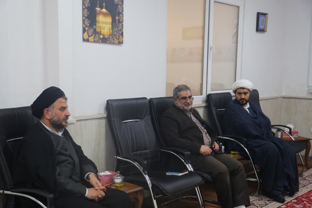 برگزاری دورههای آموزشی کتاب طرح کلی اندیشه اسلامی برای مدیران، کادر و اساتید مدارس غیردولتی استان خوزستان