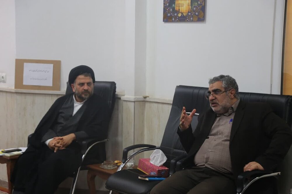 برگزاری دورههای آموزشی کتاب طرح کلی اندیشه اسلامی برای مدیران، کادر و اساتید مدارس غیردولتی استان خوزستان