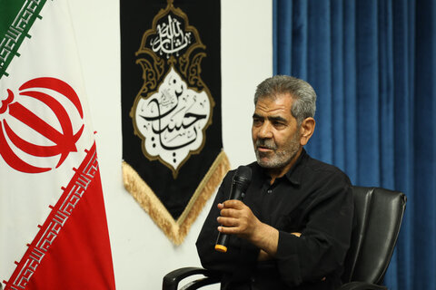 تصاویر / دیدار جمعی از آزادگان سرافراز قزوین با نماینده ولی فقیه در استان قزوین