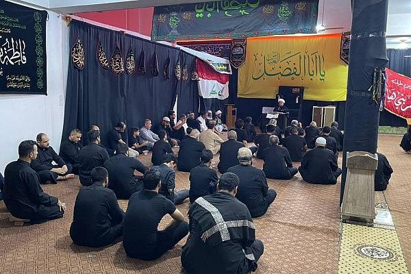 انعقاد ندوة بعنوان (كيف استطاع الإمام السجاد إحياء الأمة بعد استشهاد الإمام الحسين "عليهما السلام") انعقاد ندوة بعنوان (كيف استطاع الإمام السجاد إحياء الأمة بعد استشهاد الإمام الحسين "عليهما السلام")