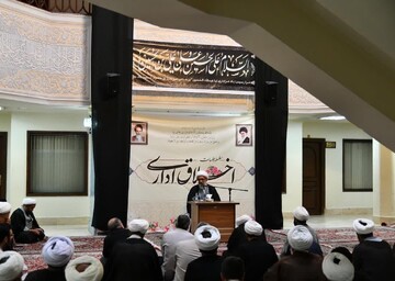 تصاویر/ درس اخلاق امام جمعه بوشهر در مرکز مدیریت حوزه علمیه خراسان