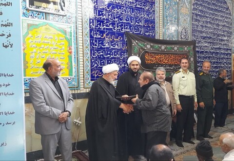 تصاویر/ مراسم تجلیل از سرپرست ۲۵ هیئت مذهبی پیشگام در جهاد تبیین در شهرستان میانه