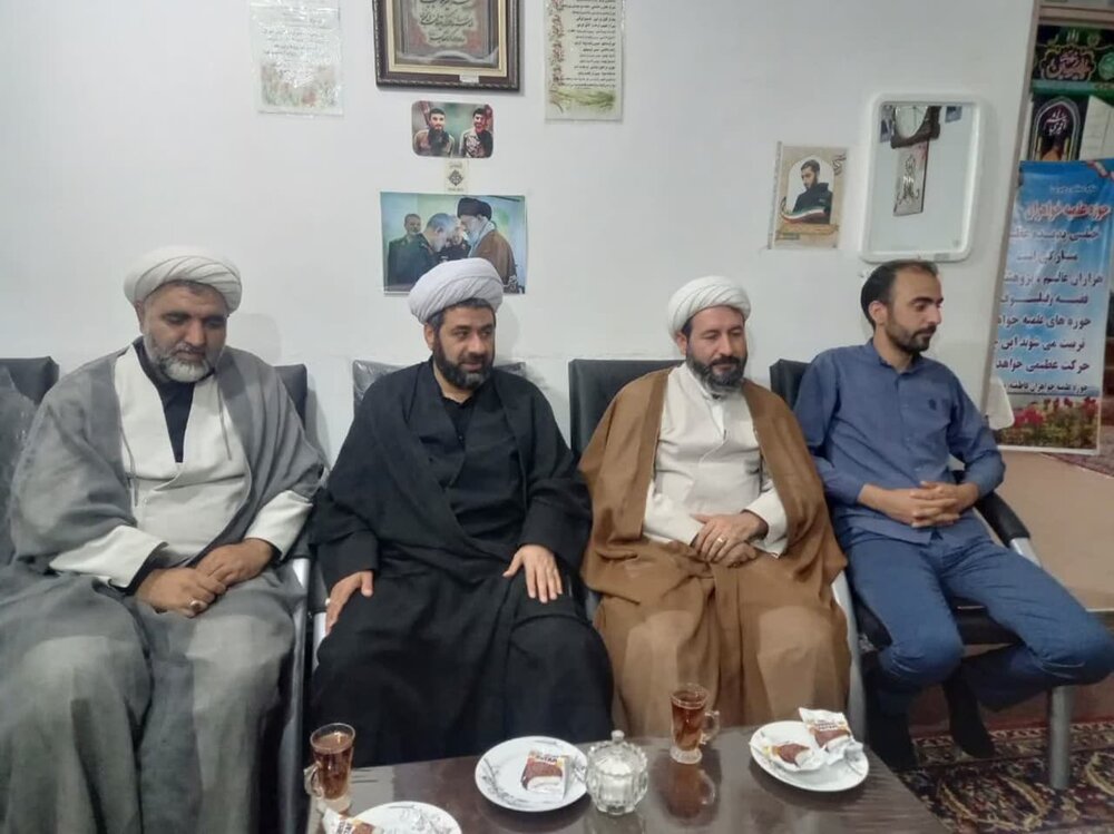 بازدید مدیر حوزه های علمیه خواهران کشور از مدرسه فاطمیه سراب