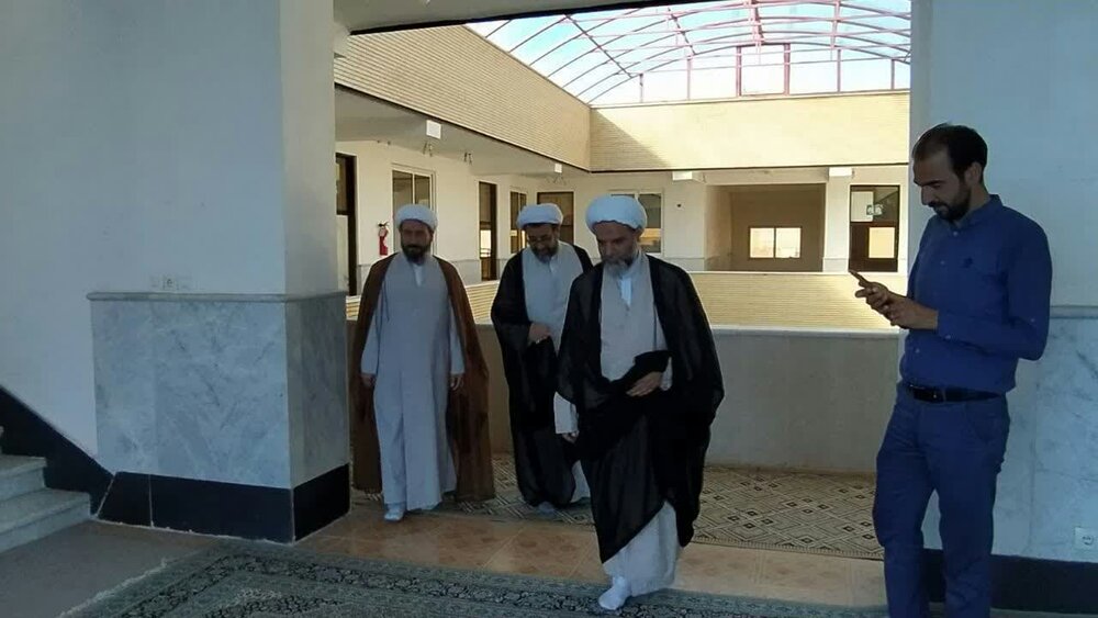 مسائل و مشکلات حوزه علمیه خواهران جلفا بررسی شد