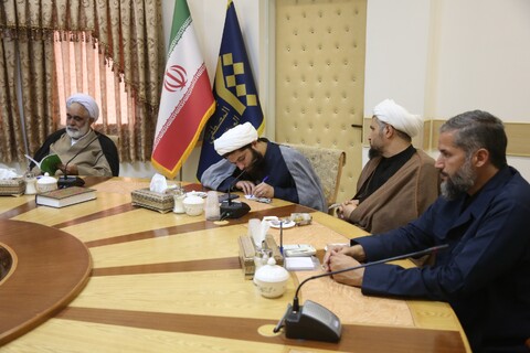 نشست رئیس ستاد کانون‌های فرهنگی و هنری مساجد کشور با جانشین رئیس جامعة المصطفی(ص)