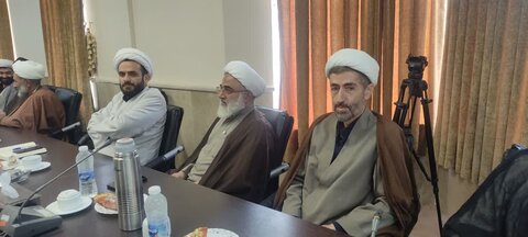 تصاویر / دوره آشنایی با مسیر نمای طلبگی وکار ویژه های روحانیت با حضور مدیر حوزه علمیه استان قزوین برگزارشد