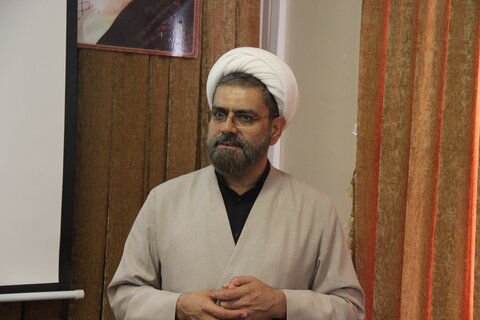 تصاویر / دوره آشنایی با مسیر نمای طلبگی وکار ویژه های روحانیت با حضور مدیر حوزه علمیه استان قزوین برگزارشد