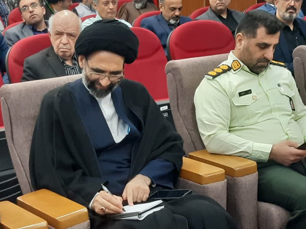 مساجد و نمازخانههای شبانه روزی در کاشان فعال شوند