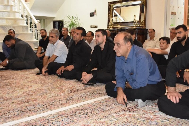 برگزاری روضههای خانگی در گیلانغرب با حضور طلاب + عکس