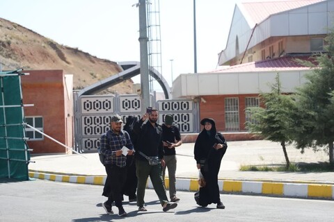 تصاویر/ تردد زوار امام حسین علیه السلام از تمرچین و استمرار جهاد خدمت به زائرین