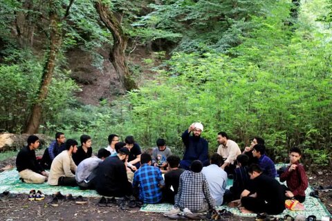 تصاویر/ دوره میثاق طلبگی طلاب جدید مدرسه علمیه امام خمینی(ره) گرگان