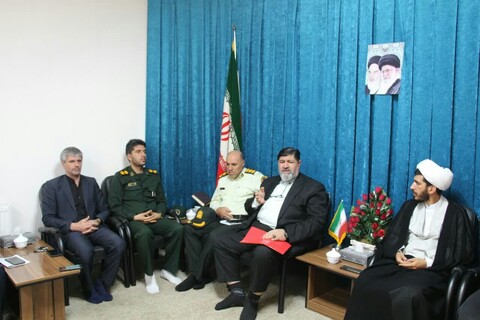 تصاویر/ دیدار اعضای شورای اداری تکاب با امام جمعه این شهرستان به مناسبت آغاز هفته دولت