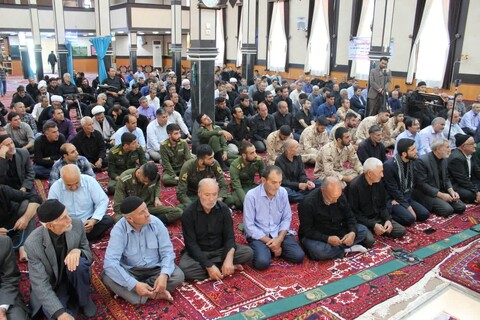 تصاویر/ اقامه نماز جمعه چهاربرج