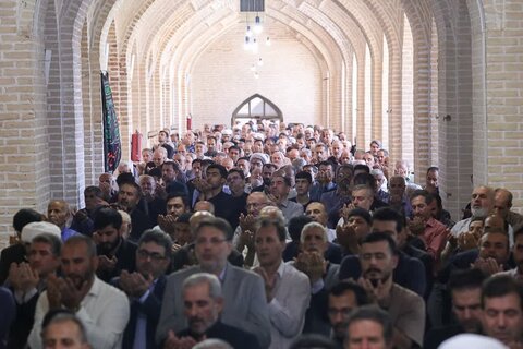 تصاویر/ نماز جمعه قزوین از قاب دوربین