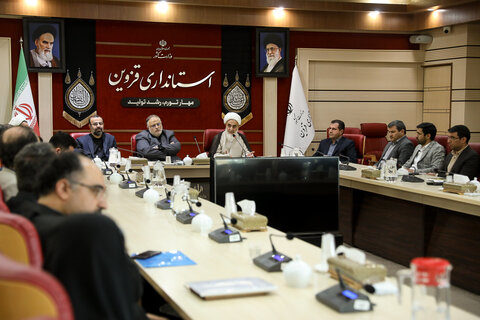 تصاویر / دیدار نماینده ولی فقیه در استان با استاندار و مدیران ستادی استان