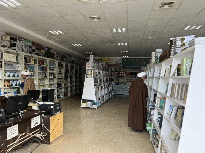 کارنمای گذشته و چشمانداز آینده مؤسسه نشر حوزه/ ارائه بیشاز ۴۱۰۰ عنوان کتاب تخصصی 1 کارنمای گذشته و چشمانداز آینده مؤسسه نشر حوزه/ ارائه بیشاز ۴۱۰۰ عنوان کتاب تخصصی