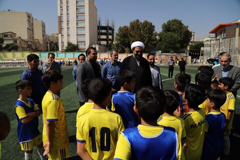 تصاویر / بازدید نماینده ولی فقیه در استان از مدرسه فوتبال شهرداری همدان