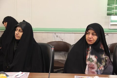 تصاویر / گردهمایی سفیران زینبی اربعین حسینی استان قزوین