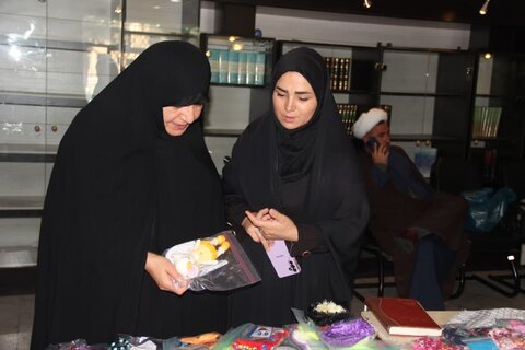 تصاویر / گردهمایی سفیران زینبی اربعین حسینی استان قزوین